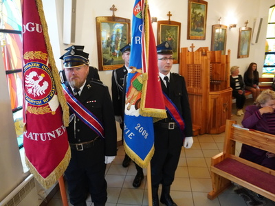 Przekazanie wozu Jednostce OSP Studzieniec - Msza Św. w kościele pw. Św. Apostołów Piotra i Pawła w Krzakach