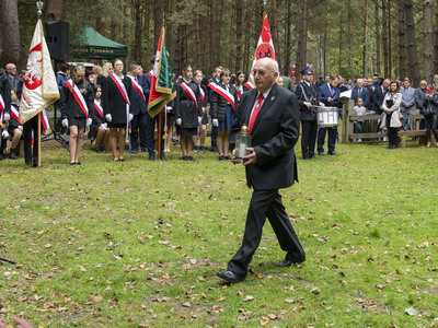 Uroczystości w Kochanach - złożenie wieńców