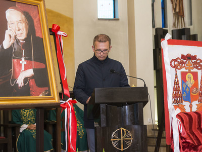 Uroczystość odsłonięcia tablicy pamiątkowej w PSP w Kłyżowie - Msza Św. w kościele pw. Wniebowzięcia NMP i św. Maksymiliana Kolbe w Kłyżowie