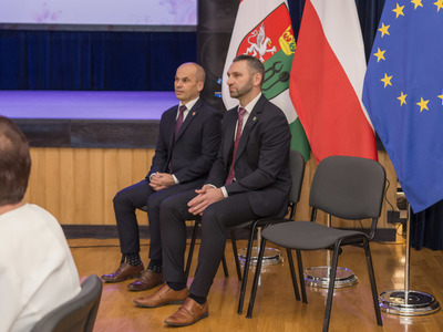 Złote Gody w Gminie Pysznica - Wójt Łukasz Bajgierowicz i Przewodniczący Rady Gminy Krzysztof Skrzypek