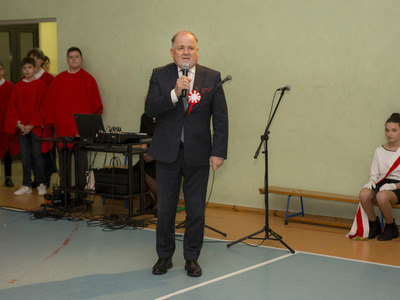 Uroczystości 103 Rocznicy Odzyskania Niepodległości w Krzakach - Wieczornica w PSP im. Orła Białego „Była, jest i będzie…droga do wolności”.