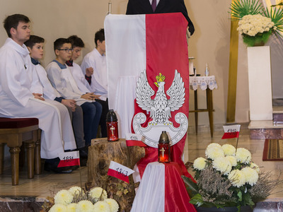 Uroczystości 103 Rocznicy Odzyskania Niepodległości w Kościele pw. Podwyższenia  Świętego Krzyża w Pysznicy.