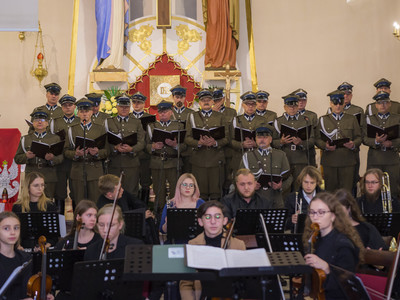 Uroczystości 103 Rocznicy Odzyskania Niepodległości w Kościele pw. Podwyższenia  Świętego Krzyża w Pysznicy - koncert "NIE GRAŁY IM SURMY".