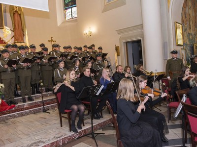 Uroczystości 103 Rocznicy Odzyskania Niepodległości w Kościele pw. Podwyższenia  Świętego Krzyża w Pysznicy - koncert "NIE GRAŁY IM SURMY".