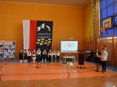 Uroczystości 11 listopada w PSP im. Kard. Stefana Wyszyńskiego w Kłyżowie