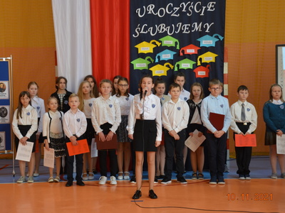 Uroczystości 11 listopada w PSP im. Kard. Stefana Wyszyńskiego w Kłyżowie