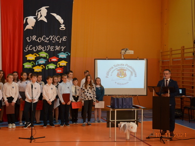 Uroczystości 11 listopada w PSP im. Kard. Stefana Wyszyńskiego w Kłyżowie