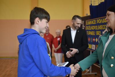 Wręczenie nagród podczas eliminacji Ogólnopolskiego Turnieju Bezpieczeństwa w Ruchu Drogowym