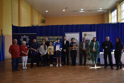 Wręczenie nagród podczas eliminacji Ogólnopolskiego Turnieju Bezpieczeństwa w Ruchu Drogowym