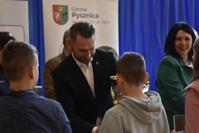 Wręczenie nagród podczas eliminacji Ogólnopolskiego Turnieju Bezpieczeństwa w Ruchu Drogowym
