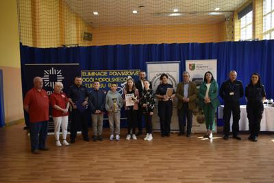 Wręczenie nagród podczas eliminacji Ogólnopolskiego Turnieju Bezpieczeństwa w Ruchu Drogowym