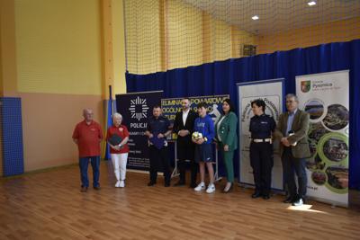 Wręczenie nagród podczas eliminacji Ogólnopolskiego Turnieju Bezpieczeństwa w Ruchu Drogowym