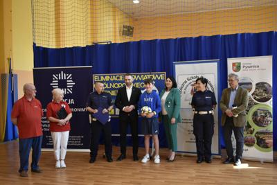 Wręczenie nagród podczas eliminacji Ogólnopolskiego Turnieju Bezpieczeństwa w Ruchu Drogowym