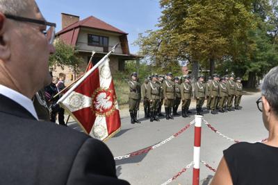 Uroczyste obchody uczczenia 85. rocznicy śmierci kaprala Franciszka Dziuby w Jastkowicach