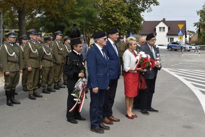 Uroczyste obchody uczczenia 85. rocznicy śmierci kaprala Franciszka Dziuby w Jastkowicach