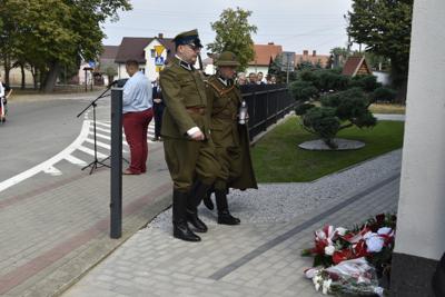 Uroczyste obchody uczczenia 85. rocznicy śmierci kaprala Franciszka Dziuby w Jastkowicach
