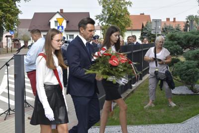 Uroczyste obchody uczczenia 85. rocznicy śmierci kaprala Franciszka Dziuby w Jastkowicach