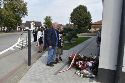 Uroczyste obchody uczczenia 85. rocznicy śmierci kaprala Franciszka Dziuby w Jastkowicach
