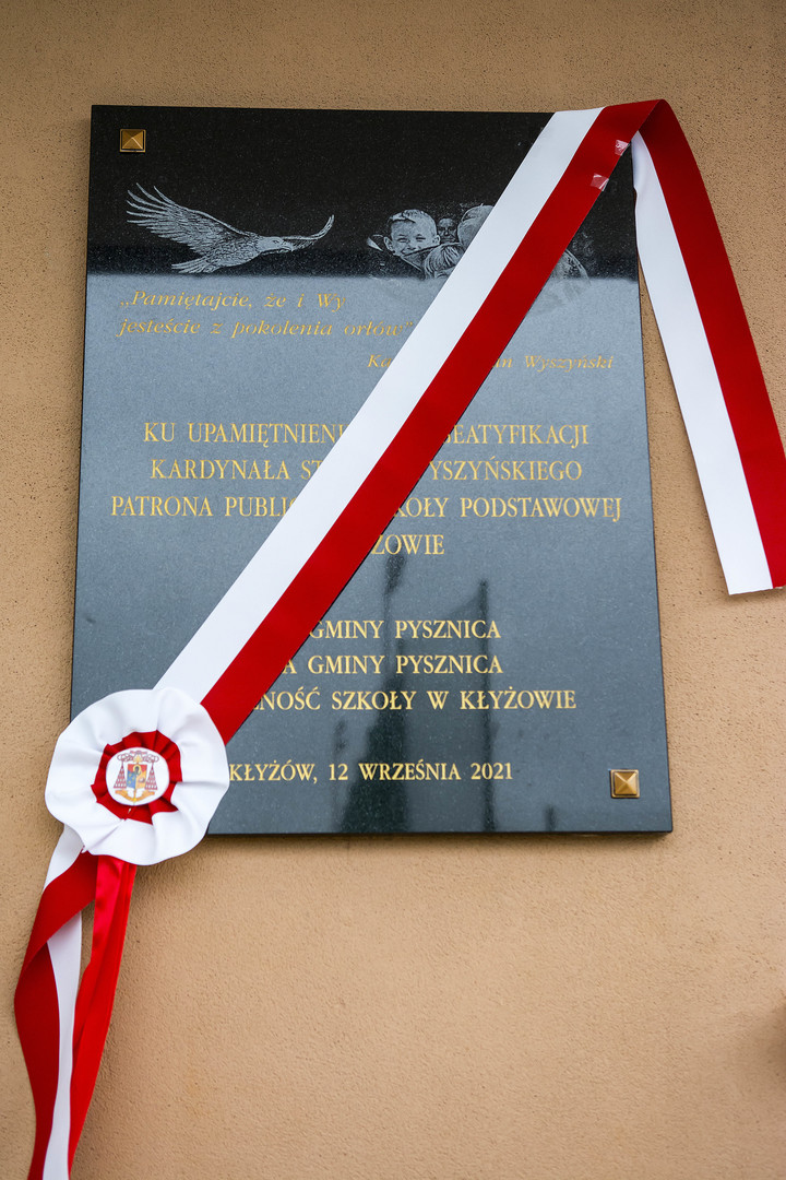 Tablica upamiętniająca beatyfikację kard. Stefana Wyszyńskiego