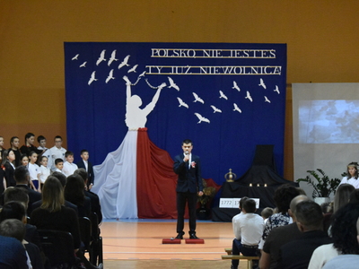 wieczornica w szkole w Kłyżowie