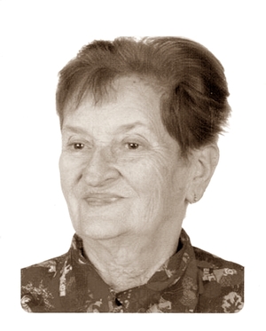 Zdjęcie przedstawia Irena Musioł tytuł HONOROWEGO OBYWATELA GMINY LUBOMIA otrzymała 14062013 r [300x373]