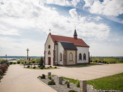 Zdjęcie przedstawia Wiejski Dom Kultury na Grabówce