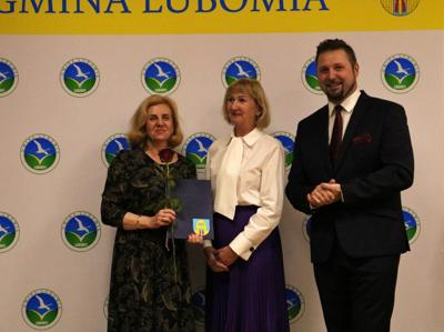 Zdjęcie przedstawia uczestników Gali