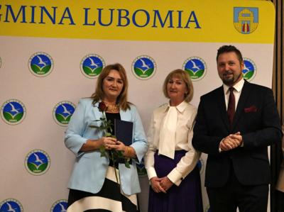 Zdjęcie przedstawia uczestników Gali