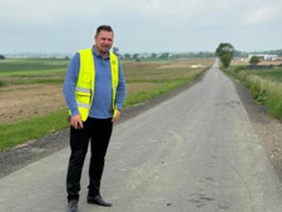Budowa drogi asfaltowej do Punktu Selektywnej Zbiórki Odpadów Komunalnych
