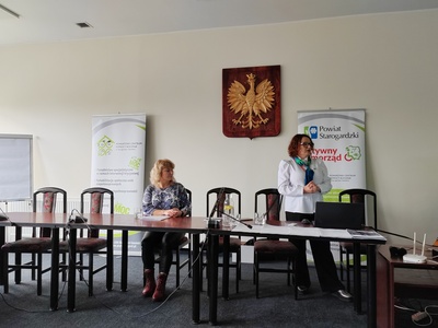 W sali konferencyjnej odbyło się spotkanie informacyjno-doradcze dla osób z niepełnosprawnościami.