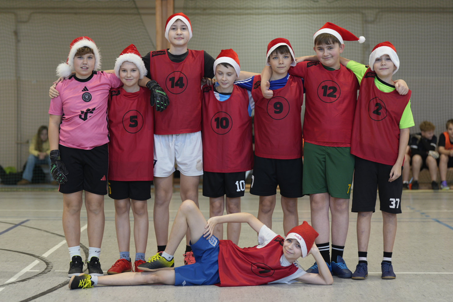 Mikołajkowo-gwiazdkowy turniej