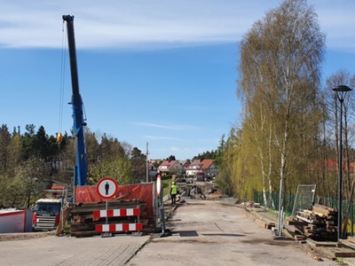 Most, dźwig