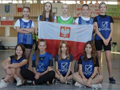 NIEPODLEGŁOŚCIOWY TURNIEJ PIŁKI NOŻNEJ DZIEWCZĄT 2022
