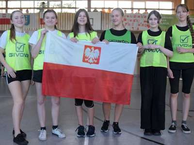 NIEPODLEGŁOŚCIOWY TURNIEJ PIŁKI NOŻNEJ DZIEWCZĄT 2022