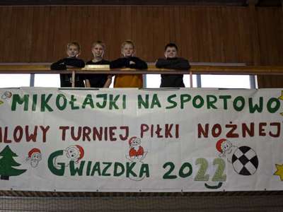 MIKOŁAJKOWO-GWIAZDKOWY TURNIEJ PIŁKI NOŻNEJ DZIEWCZĄT