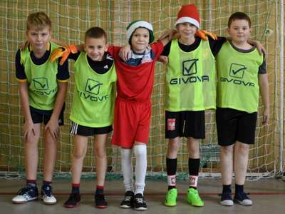 MIKOŁAJKOWO-GWIAZDKOWY TURNIEJ PIŁKI NOŻNEJ CHŁOPCÓW