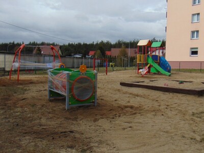 Nowe urządzenia na placu 