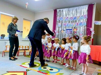 Burmistrz Arkadiusz Gliniecki wręczył dyplomy i medale