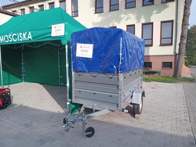 Namiot oraz przyczepa samochodowa