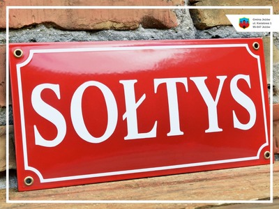 Tabliczka z napisem "Sołtys"