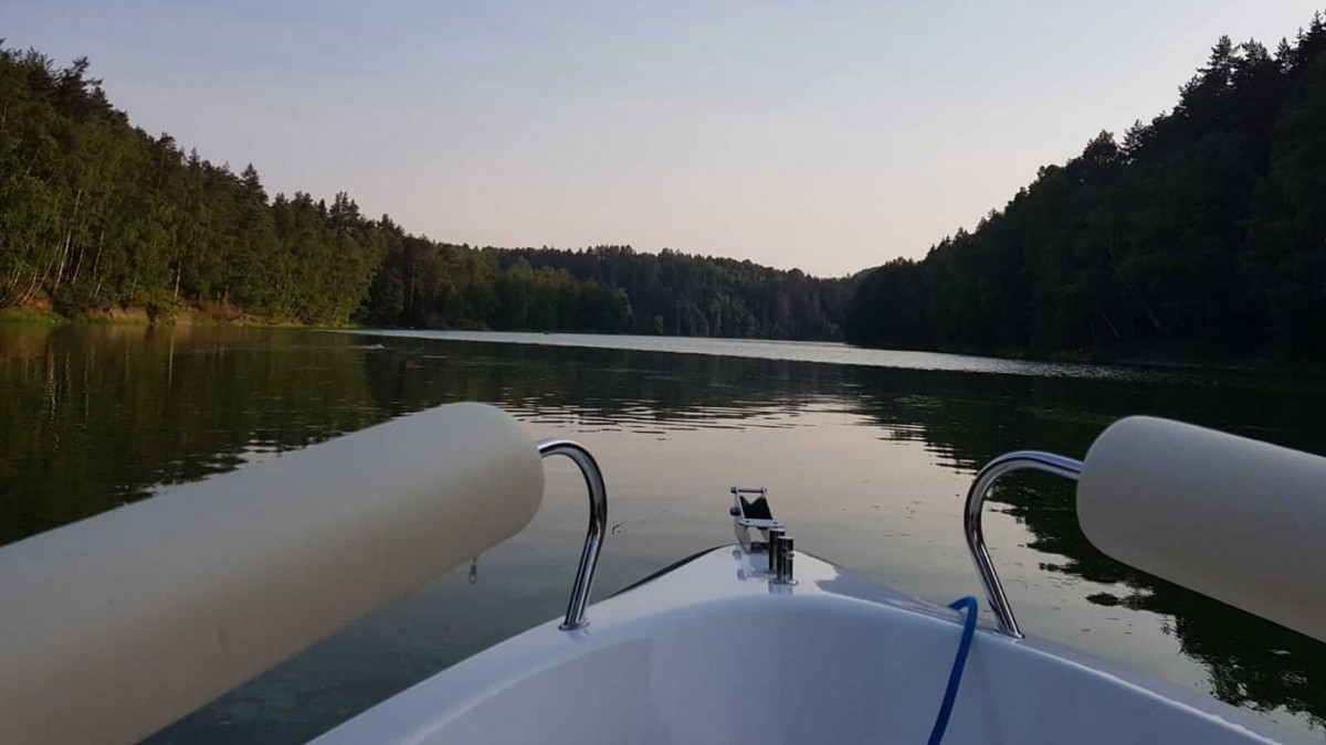 Jezioro Złotnickie w pobliżu znajduje się ośrodek wypoczynkowy w Karłowicach [1200x675]