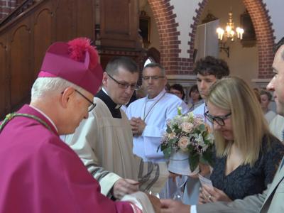 4. Biskup Legnicki Andrzej Siemieniewski z wizytą w Olszynie