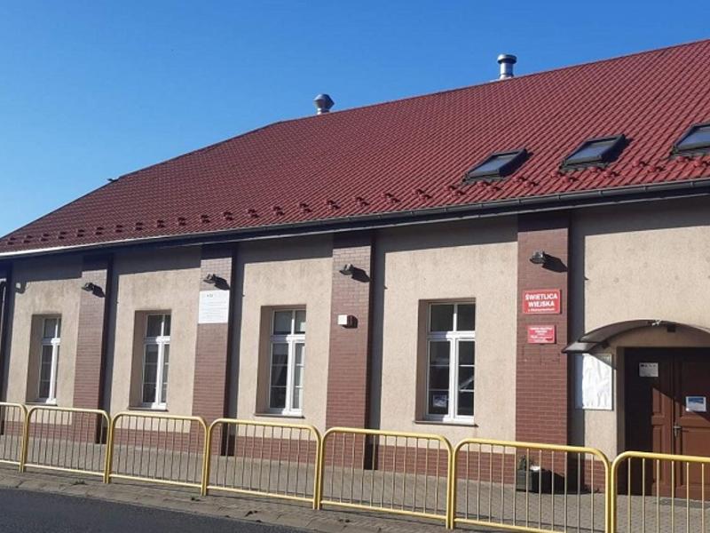 Świetlica wiejska w Biedrzychowicach w nowej odsłonie.