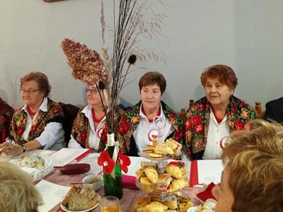 Patriotyczne śpiewanie w Grodnicy