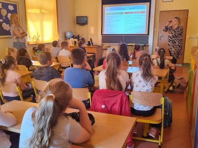 3. ZGiUK Lubań zorganizował Dzień Bez Śmiecenia w szkołach podstawowych z terenu naszej gminy.