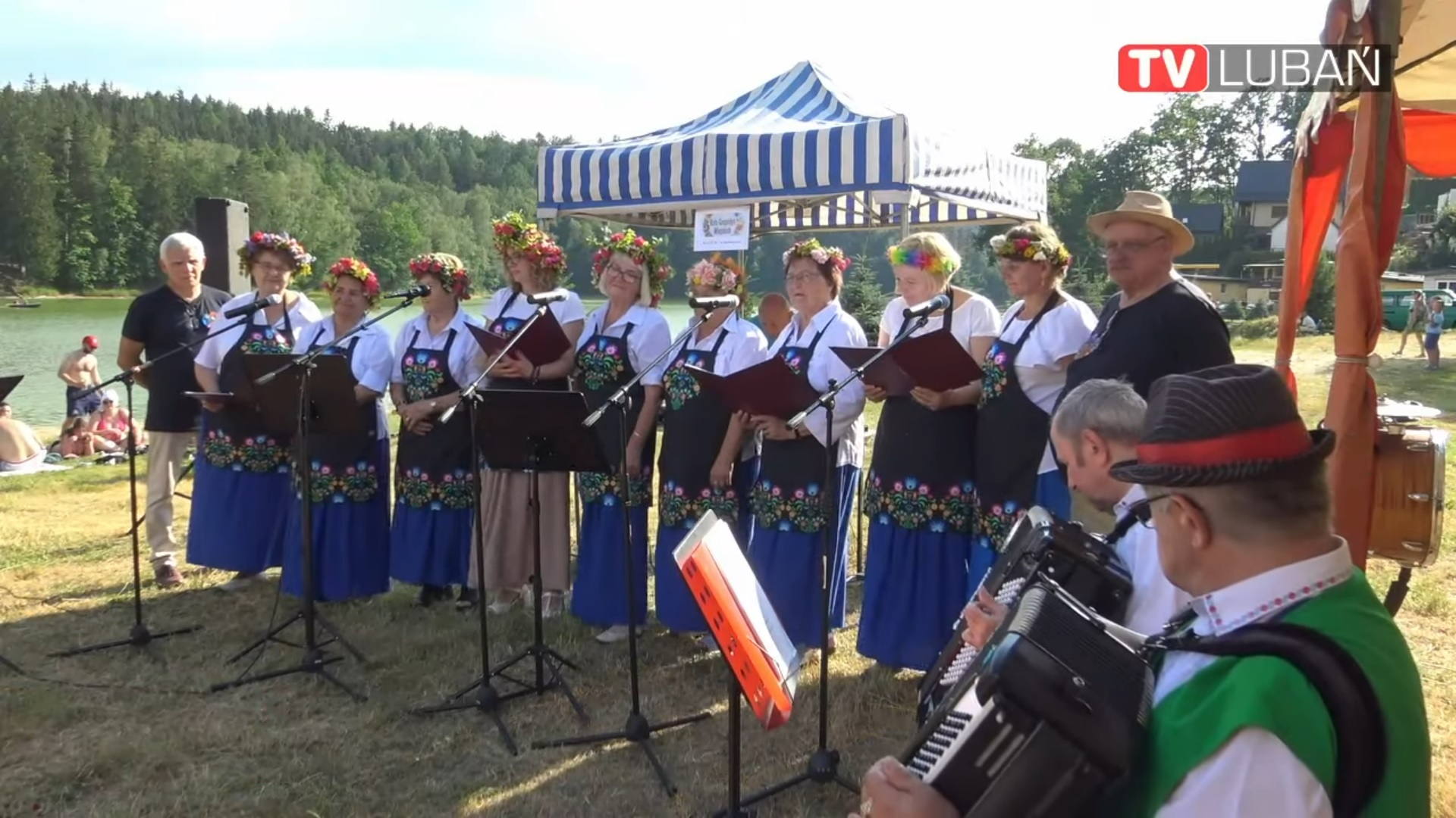 Wianki Świętojańskie i koncert lokalnych zespołów folklorystycznych w Karłowicach