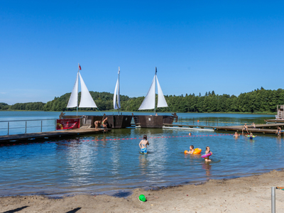 Kąpielisko i miejsce do plażowania nad jeziorem Wielkim w Strudze