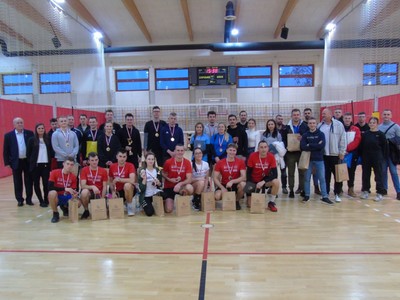 TURNIEJ PIŁKI SIATKOWEJ O PUCHAR WÓJTA GMINY STARA KISZEWA