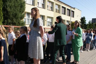 Nadanie nowego sztandaru dla szkoły w Gródku