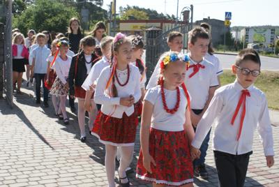Nadanie nowego sztandaru dla szkoły w Gródku